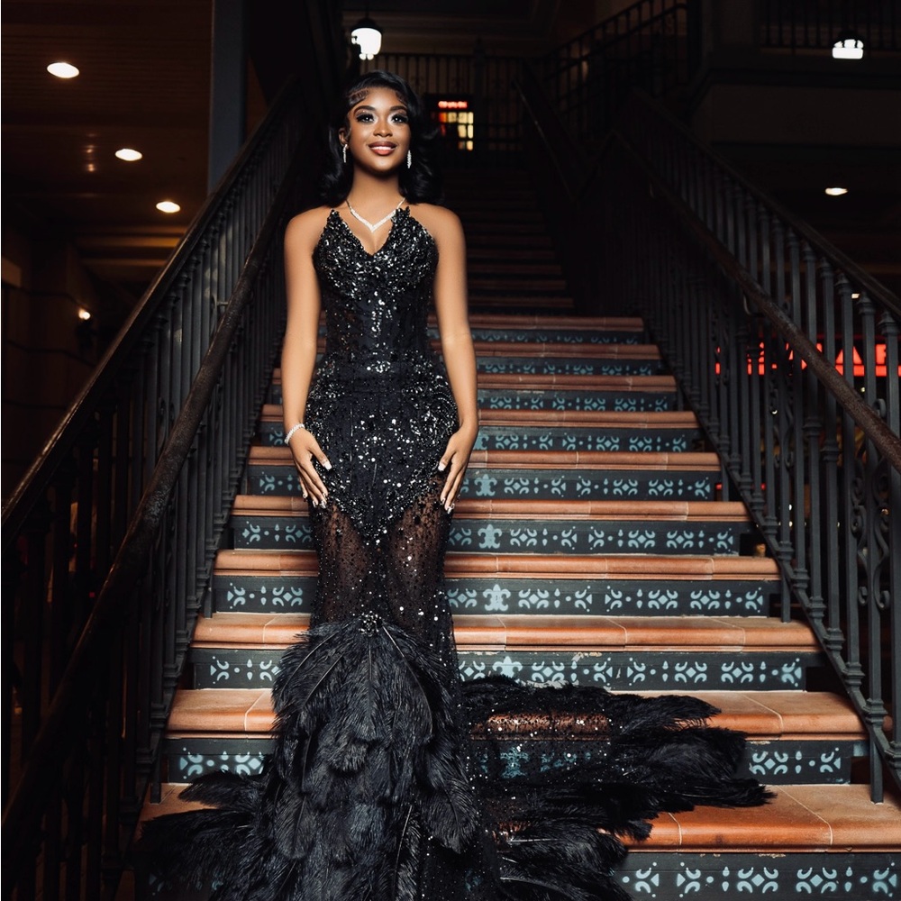 Elegant Black Feathered Prom Dress